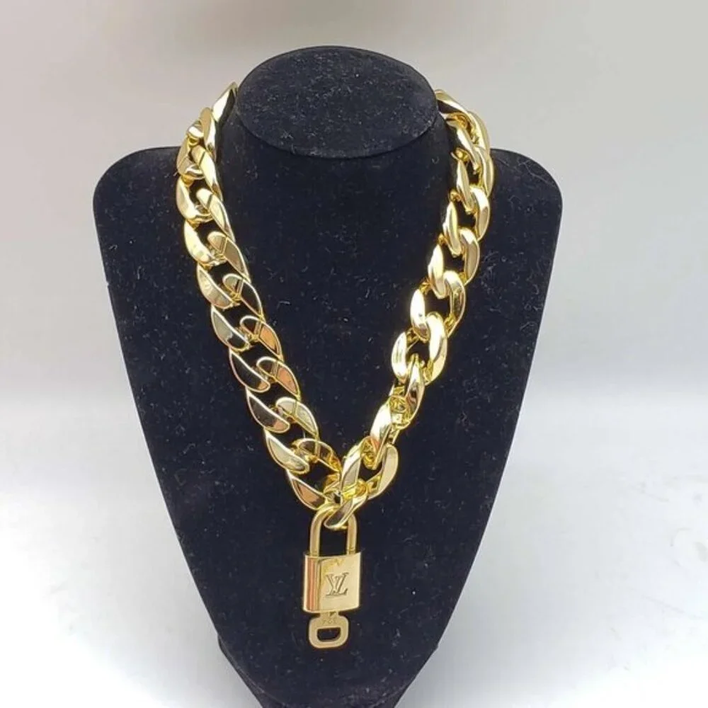 Authentic Louis Vuitton Lock& Key with Unbranded Cuban Style Gold Plated Chain - Picture 1 of 11